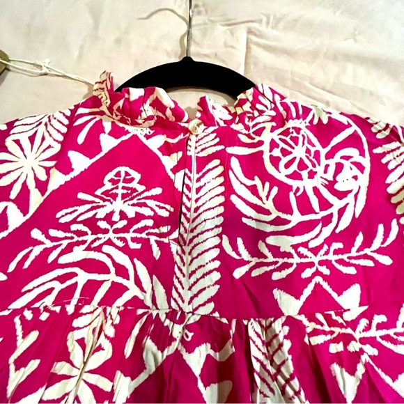 BiBi Women's Bold Pink Paisley Print Smocked Cap Sleeves Flowy Relaxed Tribal L - Picture 8 of 9